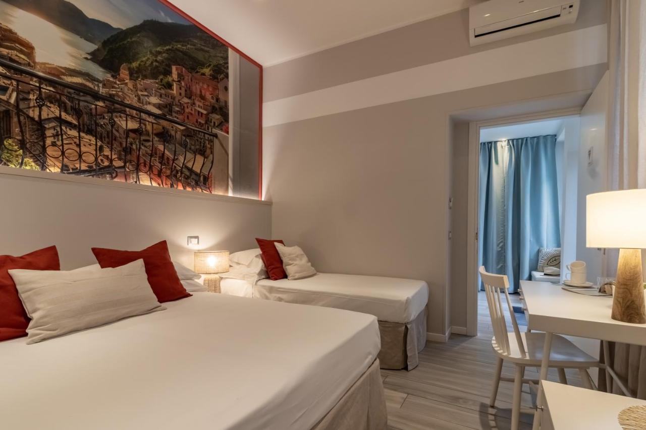 Aquamarina Hotel La Spezia Buitenkant foto